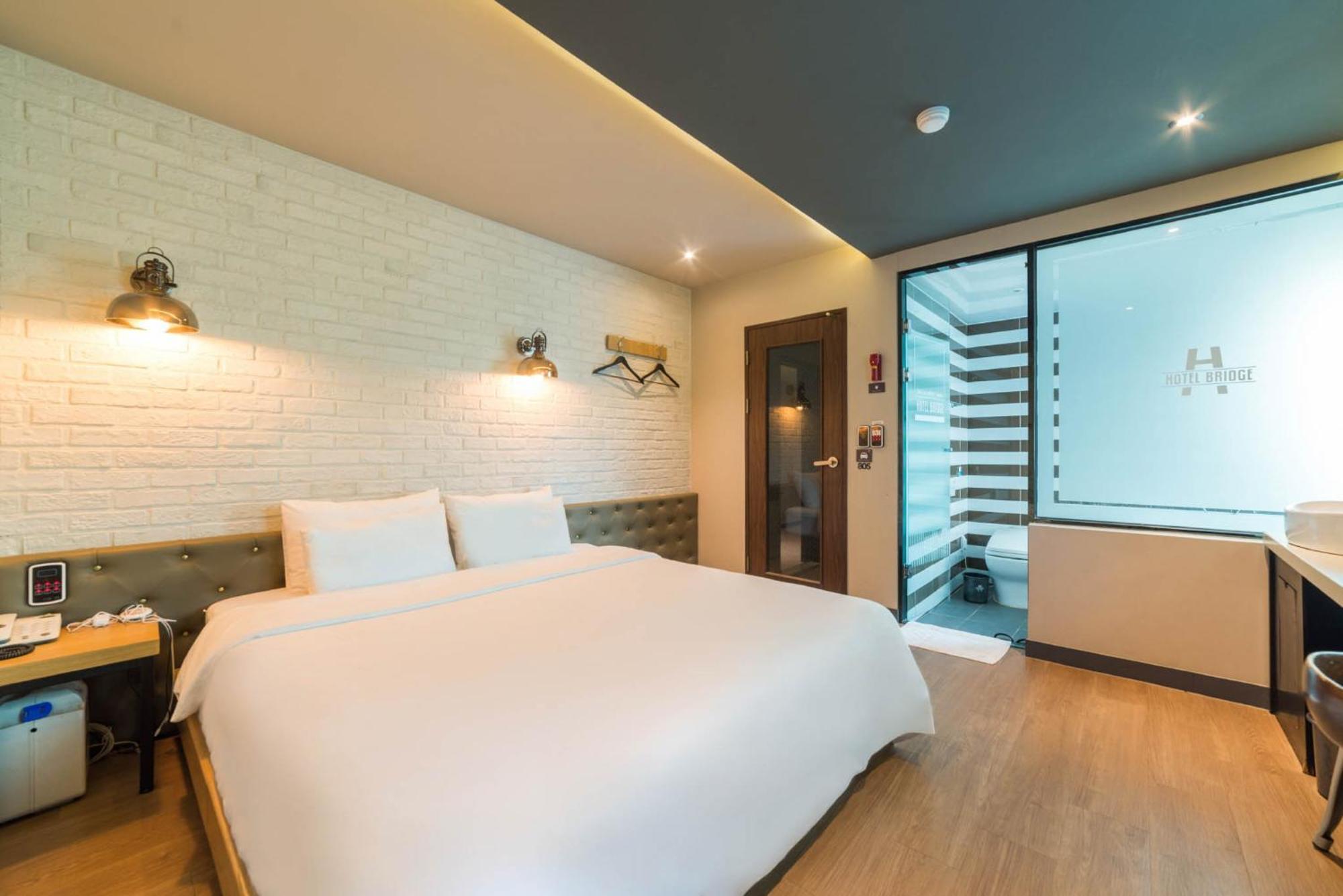 Hotel Bridge Busan Buitenkant foto